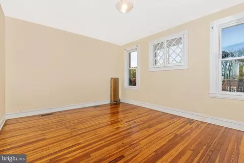 313 E 25th St E, Baltimore, MD 21218 photo 28