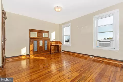313 E 25th St E, Baltimore, MD 21218 photo 33