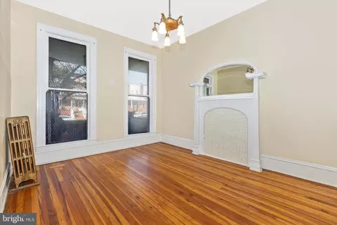 313 E 25th St E, Baltimore, MD 21218 photo 10