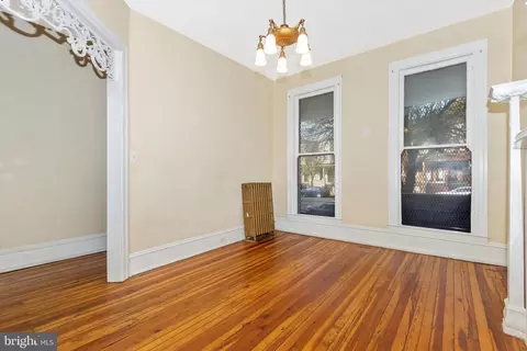 313 E 25th St E, Baltimore, MD 21218 photo 11