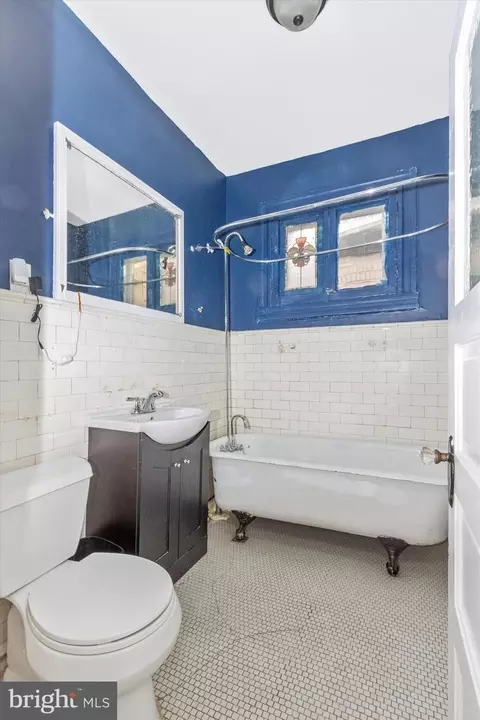 313 E 25th St E, Baltimore, MD 21218 photo 27