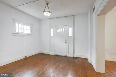 2505 Hamilton Ave, Baltimore, MD 21214 photo 5