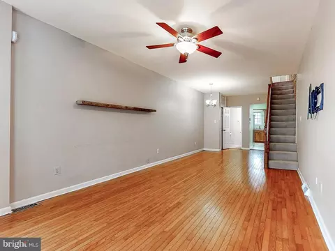 1709 Jackson St, Baltimore, MD 21230 photo 3