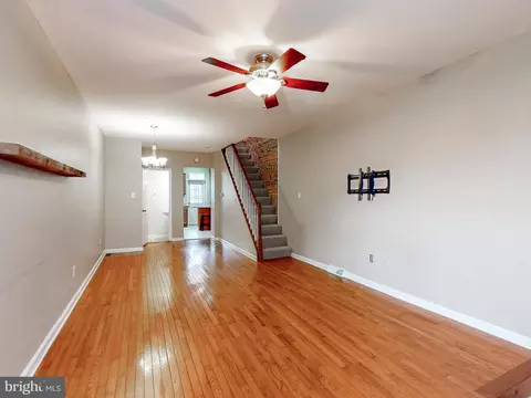 1709 Jackson St, Baltimore, MD 21230 photo 4