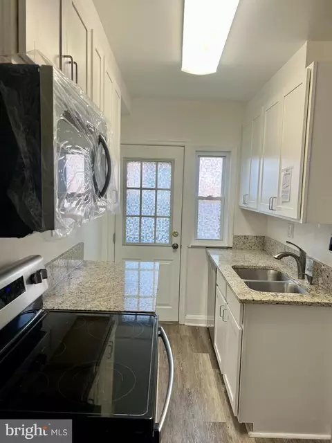 3926 Colchester Rd, Baltimore, MD 21229 photo 4