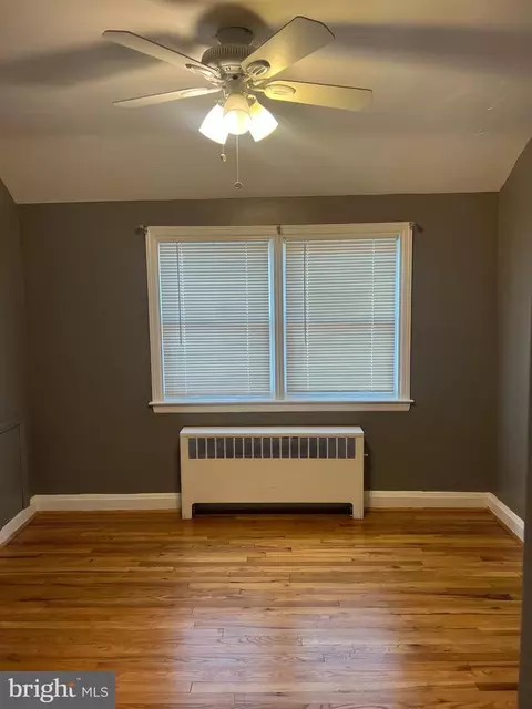3926 Colchester Rd, Baltimore, MD 21229 photo 6