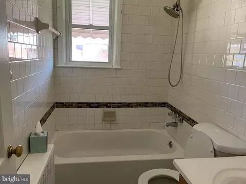 4804 Gilray Dr, Baltimore, MD 21214 photo 8