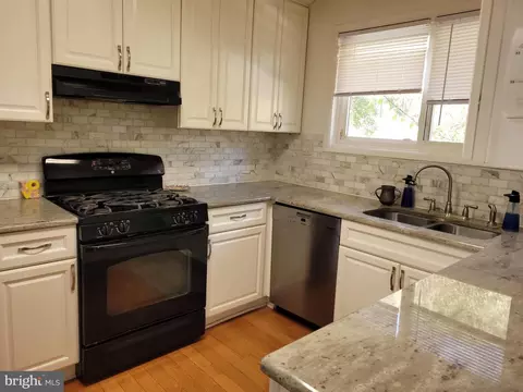 2806 Steele Rd, Baltimore, MD 21209 photo 7