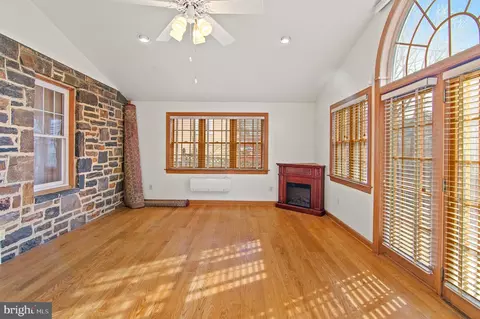 3219 Montebello Ter, Baltimore, MD 21214 photo 17