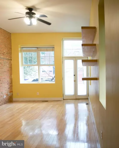 46 E Randall St, Baltimore, MD 21230 photo 2
