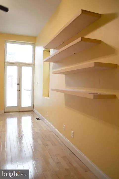 46 E Randall St, Baltimore, MD 21230 photo 3