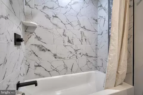 Bath - 1225 E Preston St, Baltimore, MD 21202 photo 7 of 19