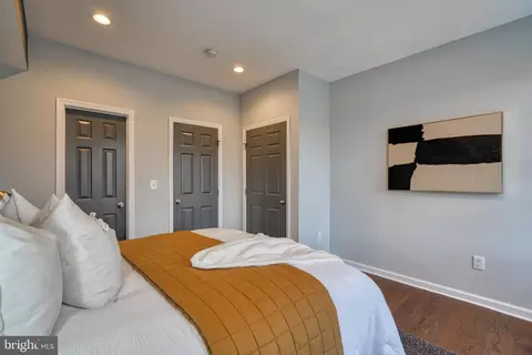 Bedroom - 1225 E Preston St, Baltimore, MD 21202 photo 3 of 8