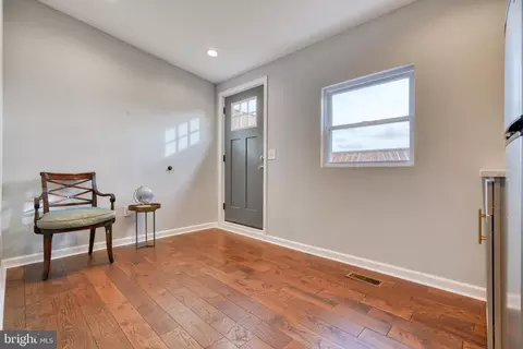 Entry Way - 1225 E Preston St, Baltimore, MD 21202 photo 3 of 5