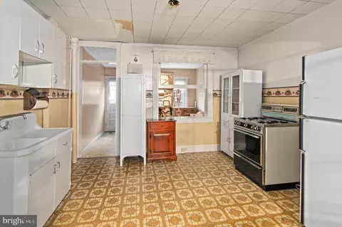 319 E Hamburg St, Baltimore, MD 21230 photo 6