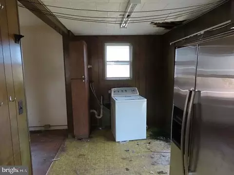 3906 Ridgecroft Rd, Baltimore, MD 21206 photo 9