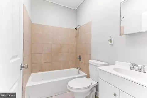 2876 Pelham Ave, Baltimore, MD 21213 photo 18
