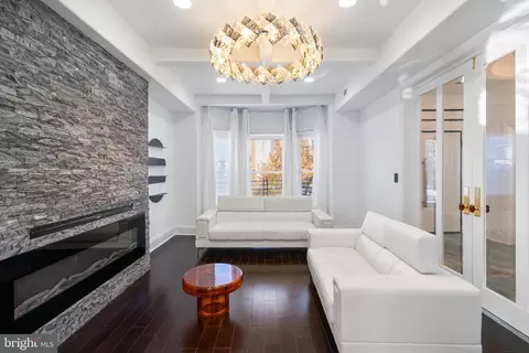 2431 W Lanvale St, Baltimore, MD 21216 photo 9