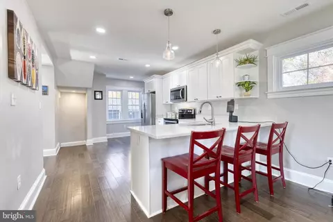 3120 Cedarhurst Rd, Baltimore, MD 21214 photo 9