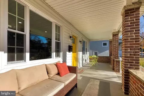 3120 Cedarhurst Rd, Baltimore, MD 21214 photo 2