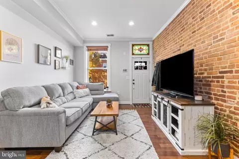 2907 Dillon St, Baltimore, MD 21224 photo 4