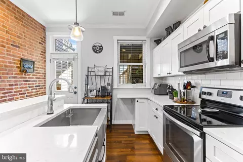 2907 Dillon St, Baltimore, MD 21224 photo 10