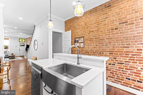 2907 Dillon St, Baltimore, MD 21224 photo 13