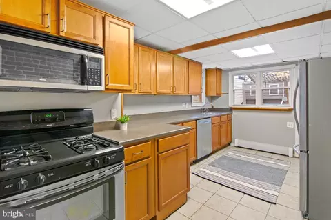 1406 Marshall St, Baltimore, MD 21230 photo 8
