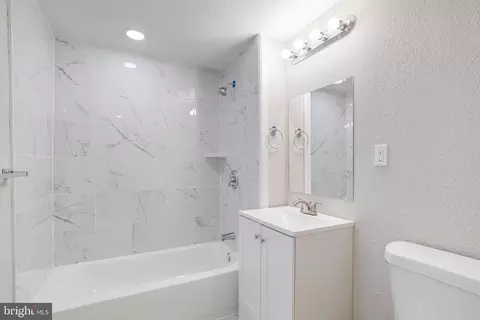 Bath - 1513 Olmstead, Baltimore City, MD 21226 photo 2 of 3