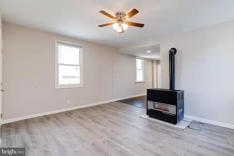 Living - 1513 Olmstead, Baltimore City, MD 21226 photo 2 of 4