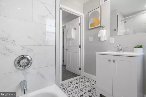 1901 Heathfield Rd, Baltimore, MD 21239 photo 15