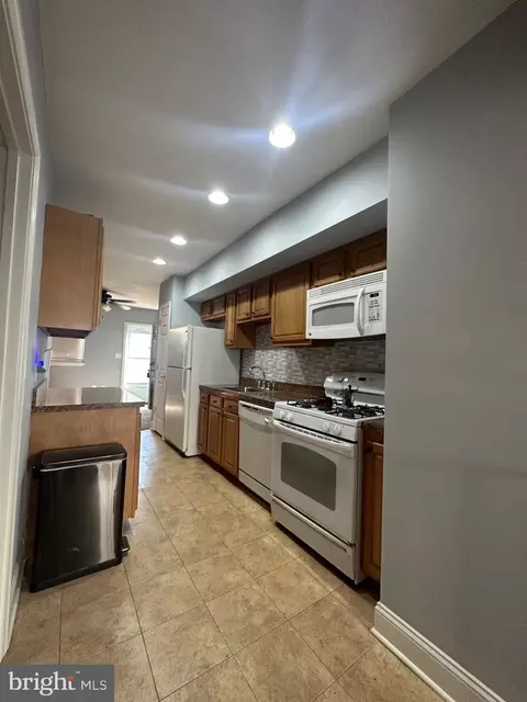342 W 29th St, Baltimore, MD 21211 photo 16