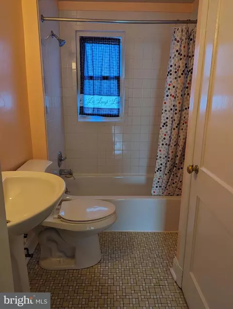 3938 Kenyon Ave, Baltimore, MD 21213 photo 12