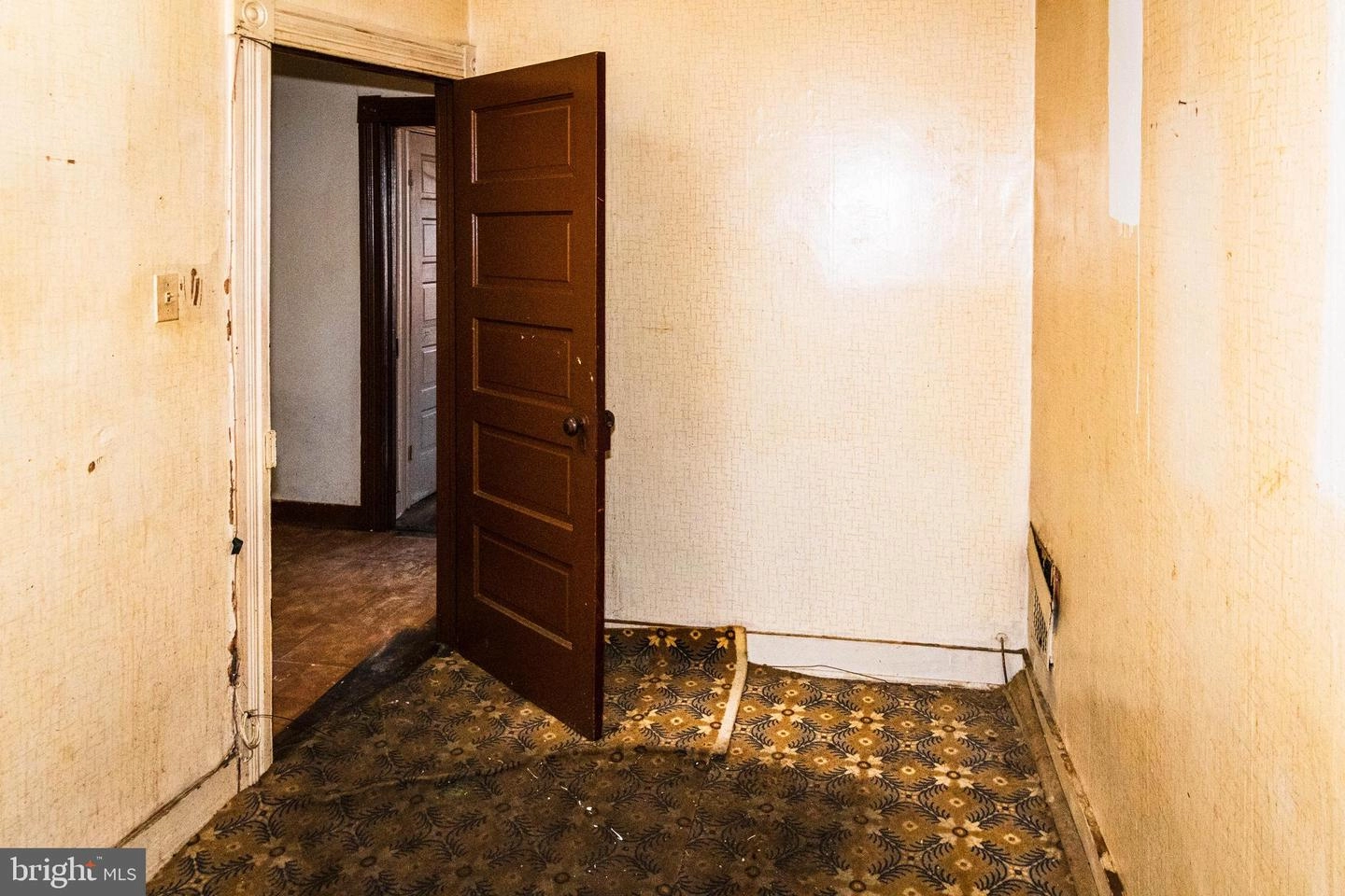 1648 Cliftview Ave, Baltimore, MD 21213 photo 6
