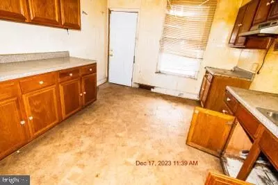 1648 Cliftview Ave, Baltimore, MD 21213 photo 4
