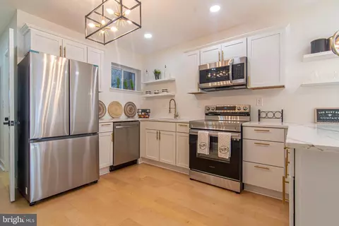 1624 E Lafayette Ave, Baltimore, MD 21213 photo 5