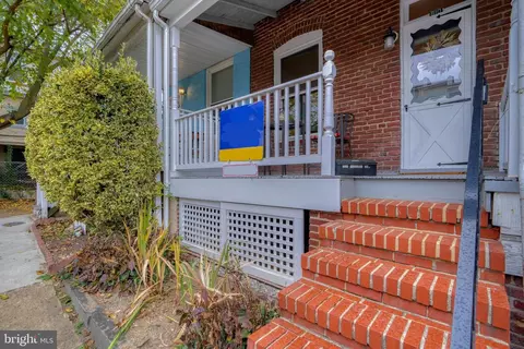 610 Harding Pl, Baltimore, MD 21211 photo 5