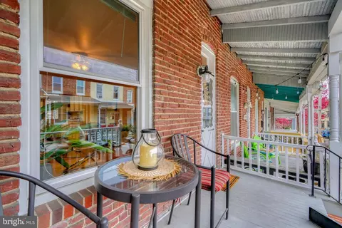 610 Harding Pl, Baltimore, MD 21211 photo 3