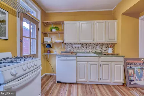 610 Harding Pl, Baltimore, MD 21211 photo 18