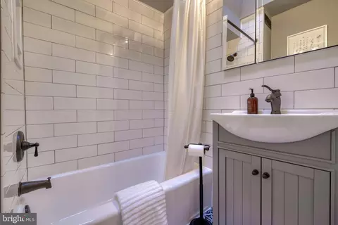 610 Harding Pl, Baltimore, MD 21211 photo 27