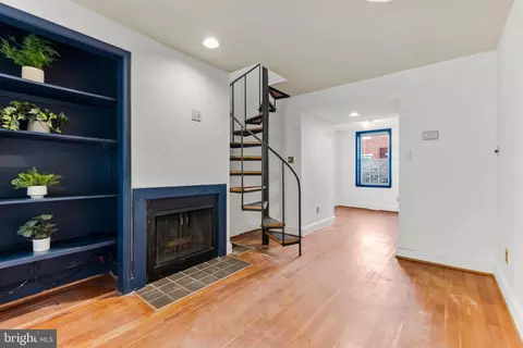 15 E Hamburg St, Baltimore, MD 21230 photo 8