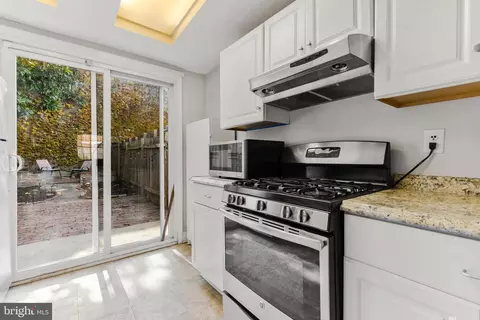 15 E Hamburg St, Baltimore, MD 21230 photo 11