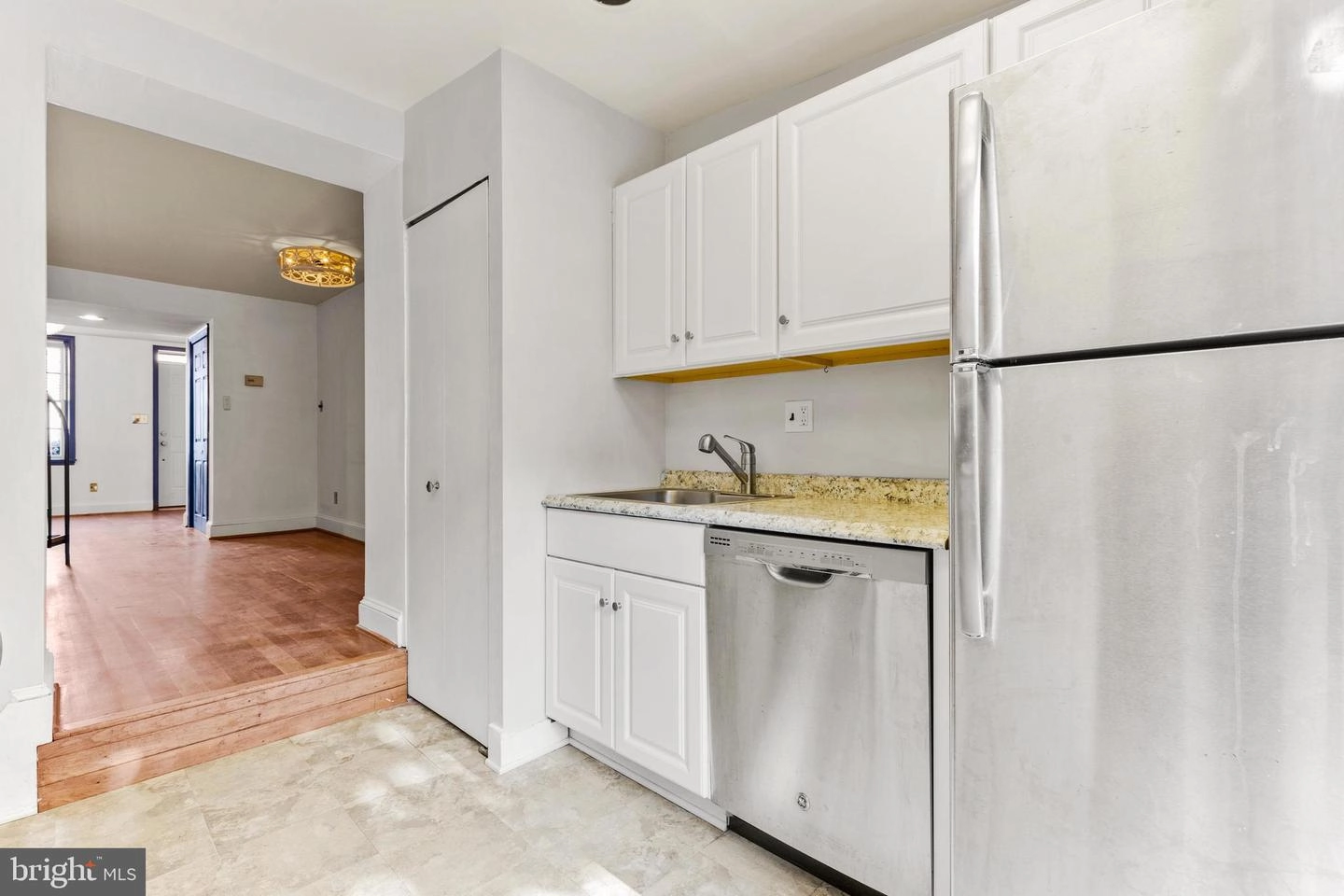 15 E Hamburg St, Baltimore, MD 21230 photo 13