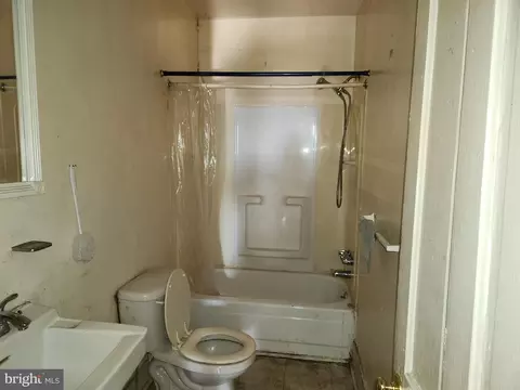 2540 Frederick Ave, Baltimore, MD 21223 photo 12