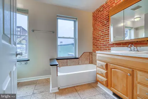 2201 E Lombard St, Baltimore, MD 21231 photo 34