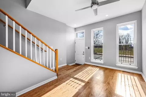 Entry Way - 414 E Biddle St, Baltimore, MD 21202 photo 2 of 3
