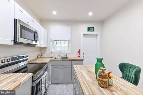 2517 Robb St, Baltimore, MD 21218 photo 14