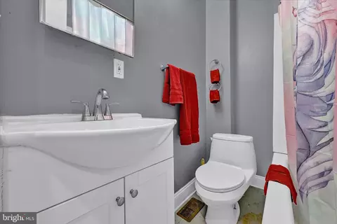 2131 Walbrook Ave, Baltimore, MD 21217 photo 18
