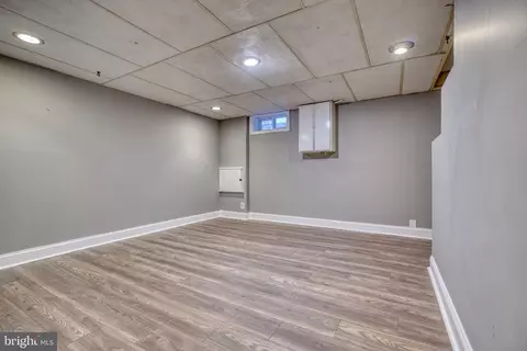 4807 Melbourne Rd, Baltimore, MD 21229 photo 13