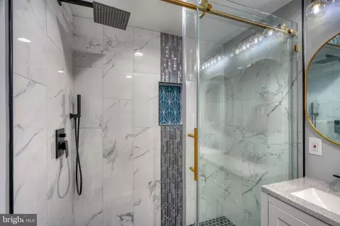 Bath - 1227 E Preston St, Baltimore, MD 21202 photo 6 of 12